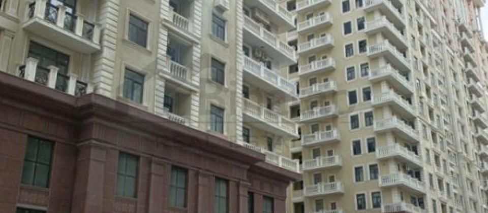 Renessans Palace'da 4 otaqlı mənzil satılır/174 kv.m. - 7