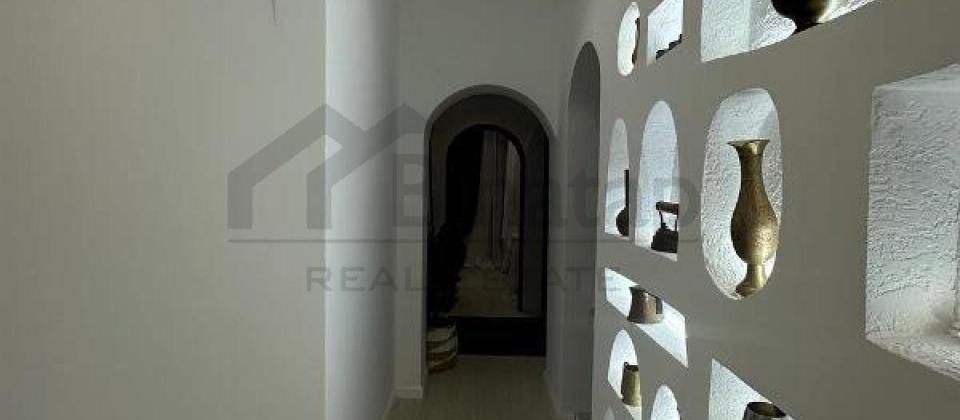 TƏCİLİ SATILIR !!! Təfəkkür Universitetinin yanında yerləşir/70 kv.m. - 10