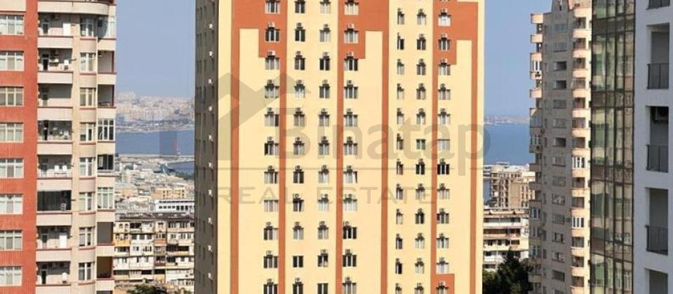 Hüseyn Cavid parkının yanında 5 otaqlı mənzil satılır/121 kv.m. - 3