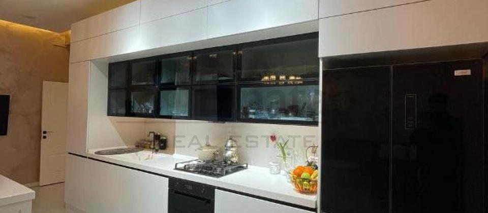 8 Noyabr m/s'na yaxın məsafədə 4 otaqlı mənzil satılır/130 kv.m. - 5