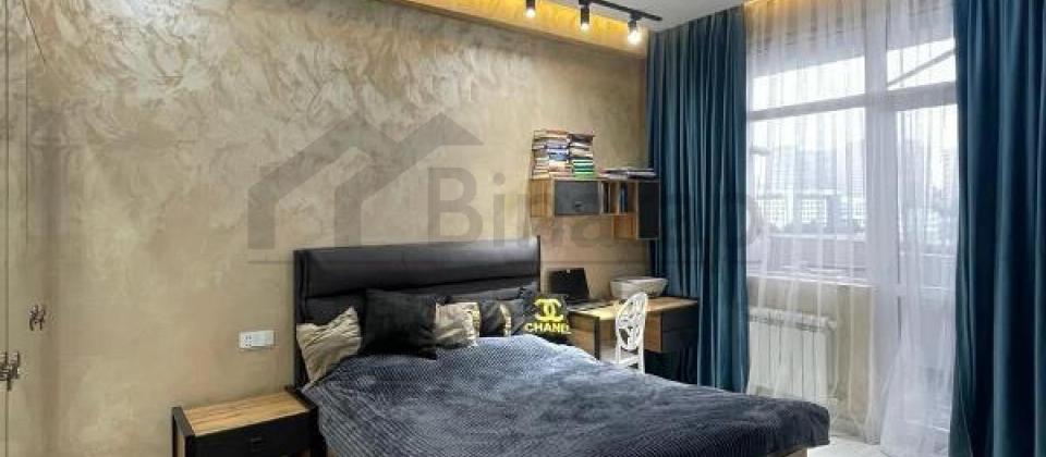 8 Noyabr m/s'na yaxın məsafədə 4 otaqlı mənzil satılır/130 kv.m. - 7