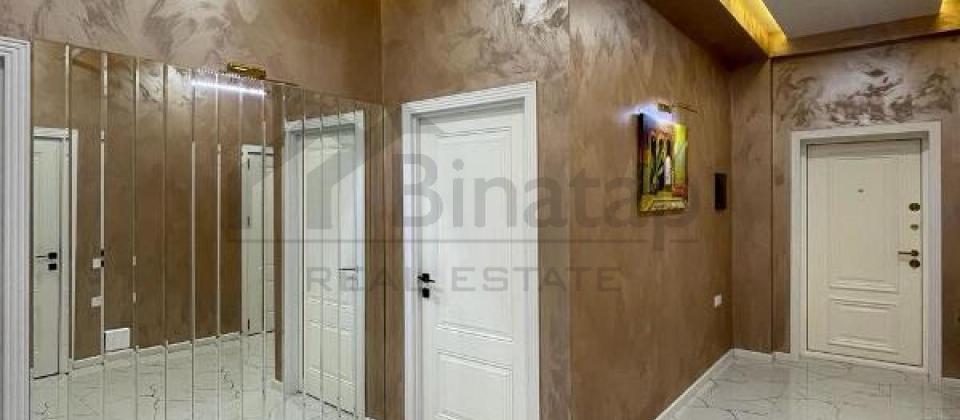 8 Noyabr m/s'na yaxın məsafədə 4 otaqlı mənzil satılır/130 kv.m. - 10