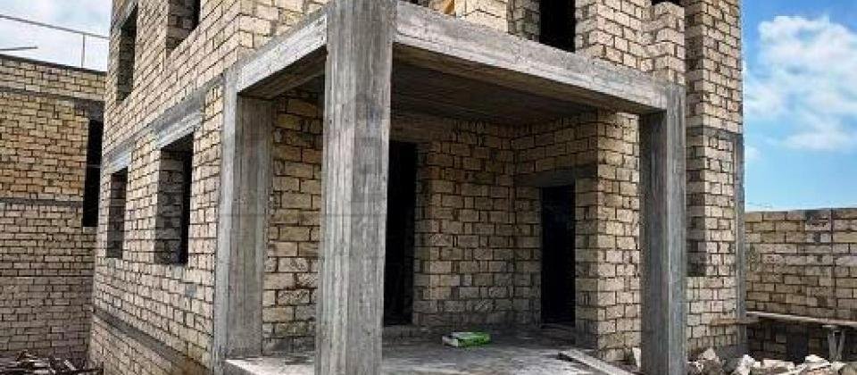 Badamdar qəsəbəsi, 3 cü massivdə həyət evi satılır/400 kv.m. - 2