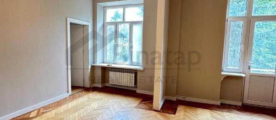 Tam mərkəz..! Bulvarla üzbə üz, Azneft meydanının yanında 5 otaqlı mənzil satılır !!! - 3