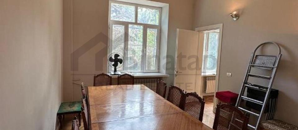 Tam mərkəz..! Bulvarla üzbə üz, Azneft meydanının yanında 5 otaqlı mənzil satılır !!! - 9