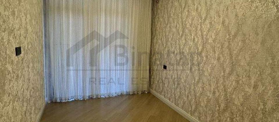 Elmlər Akademiyası m/s və BDU yaxın 4 otaqlı mənzil satılır/147 kv.m. - 4