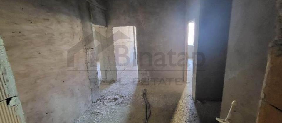 Gənclik parkının yanında 3 otaqlı təmirsiz mənzil satılır/130 kv.m. - 8