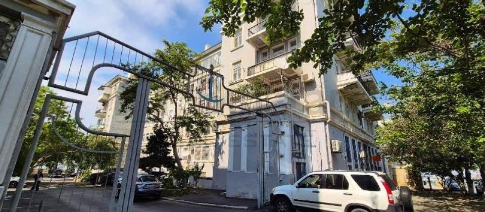 Bulvar və Bayraq Meydanı ilə üzbə üz 3 otaqlı mənzil satılır !!! - 3