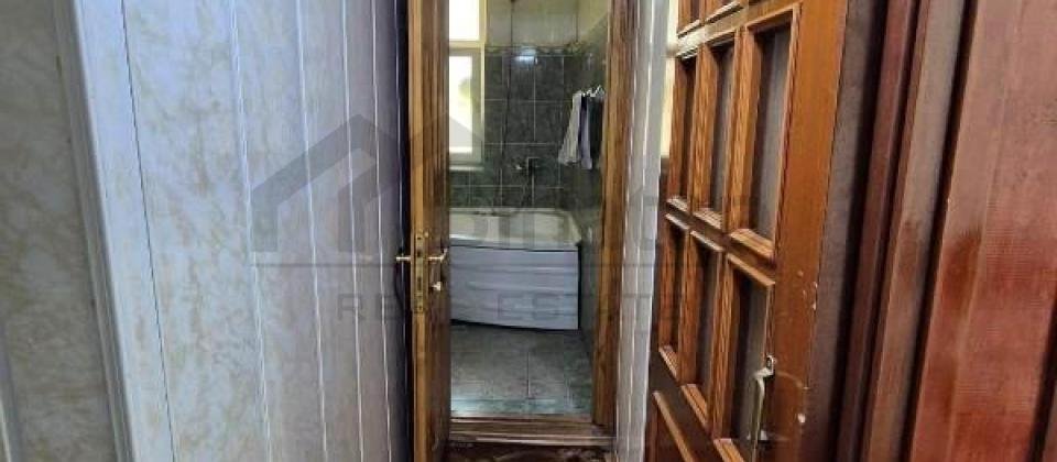 Bulvar və Bayraq Meydanı ilə üzbə üz 3 otaqlı mənzil satılır !!! - 11