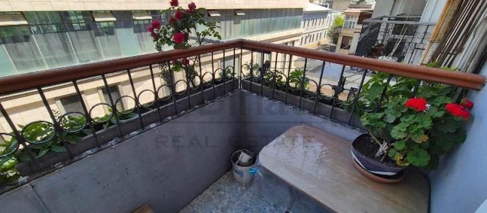 Bulvar və Bayraq Meydanı ilə üzbə üz 3 otaqlı mənzil satılır !!! - 15