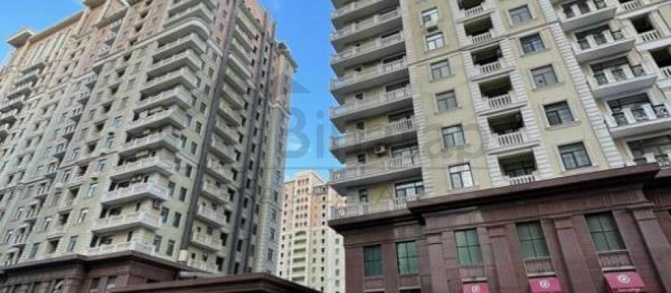 Renessans Palace'da 3 otaqlı mənzil satılır/118 kv.m. - 2