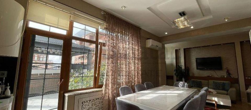 Ceyhun Hacıbəyli küçəsi, 28 May m/s yaxın 5 otaqlı mənzil satılır/360 kv.m. - 12