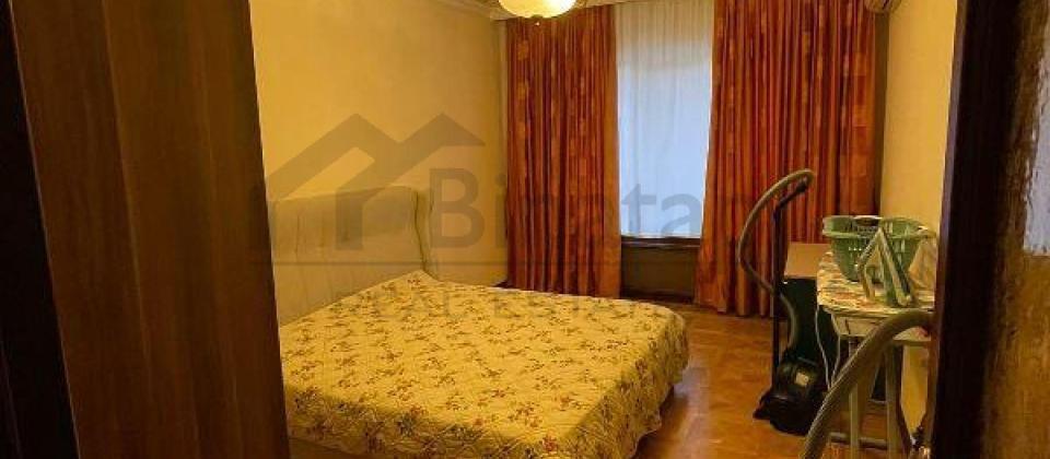 Zabitlər parkı, Türkiyə Səfirliyi və Maliyyə Nazirliyinin yanında 4 otaqlı mənzil satılır/196 kv.m. - 5