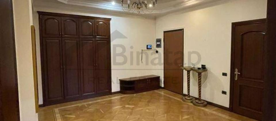 Zabitlər parkı, Türkiyə Səfirliyi və Maliyyə Nazirliyinin yanında 4 otaqlı mənzil satılır/196 kv.m. - 9