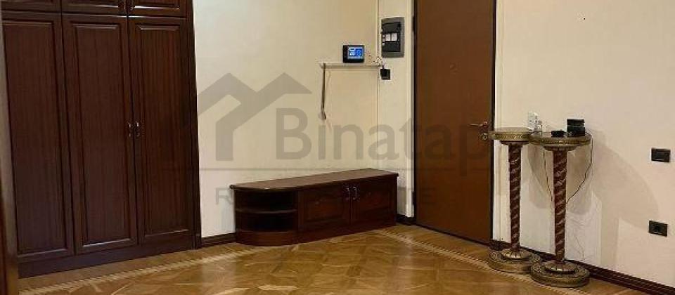 Zabitlər parkı, Türkiyə Səfirliyi və Maliyyə Nazirliyinin yanında 4 otaqlı mənzil satılır/196 kv.m. - 10