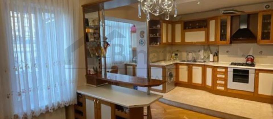 Mərkəzi parkın yanında 4 otaqlı mənzil satılır/170 kv.m. - 10