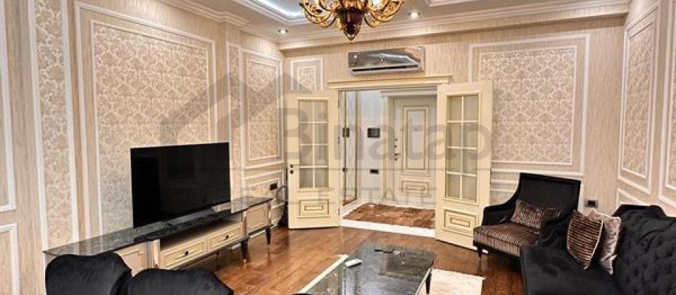 Renessans Palace'da 3 otaqlı mənzil satılır/95 kv.m. - 2