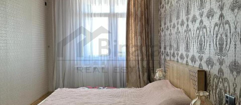 Şərifzadə küçəsi, Musabəyov parkının yanında 2 otaqlı mənzil satılır/70 kv.m. - 10