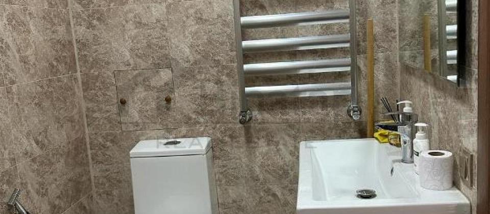 Şərifzadə küçəsi, Musabəyov parkının yanında 2 otaqlı mənzil satılır/70 kv.m. - 15