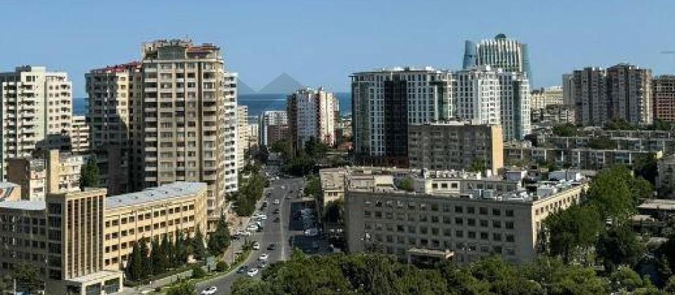 Hüseyn Cavid parkının yanında 2 otaqlı mənzil satılır/107 kv.m. - 3