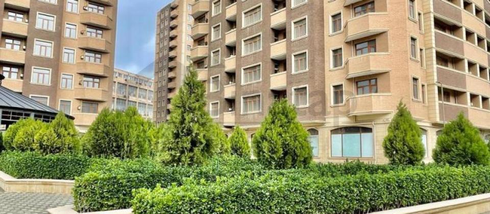 28 May m/s, Galaxy Parkda 4 otaqlı mənzil satılır/185.5 kv.m. - 13