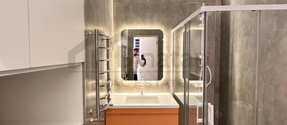 8 Noyabr m/s'na yaxın məsafədə 3 otaqlı mənzil satılır/115 kv.m. - 12