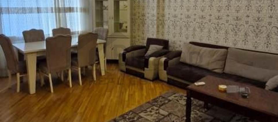 ABŞ səfirliyi və 28 May m/s yaxın 3 otaqlı mənzil satılır/115 kv.m. - 2