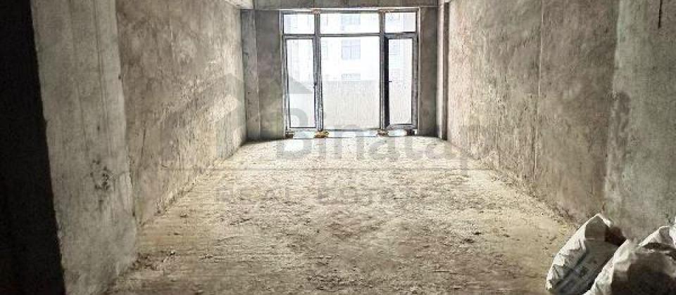 28 May m/s yaxın məsafədə 4 otaqlı mənzil satılır/210 kv.m. - 4