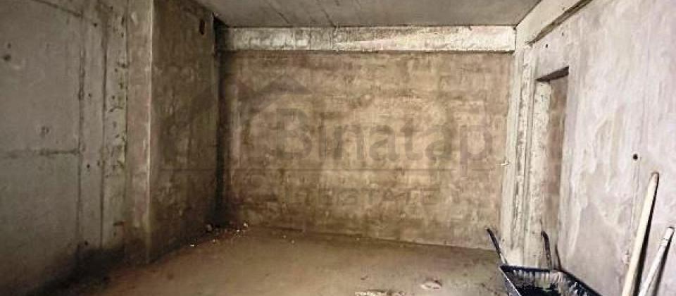 28 May m/s yaxın məsafədə 4 otaqlı mənzil satılır/210 kv.m. - 5