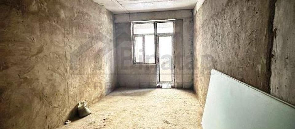 28 May m/s yaxın məsafədə 4 otaqlı mənzil satılır/210 kv.m. - 6