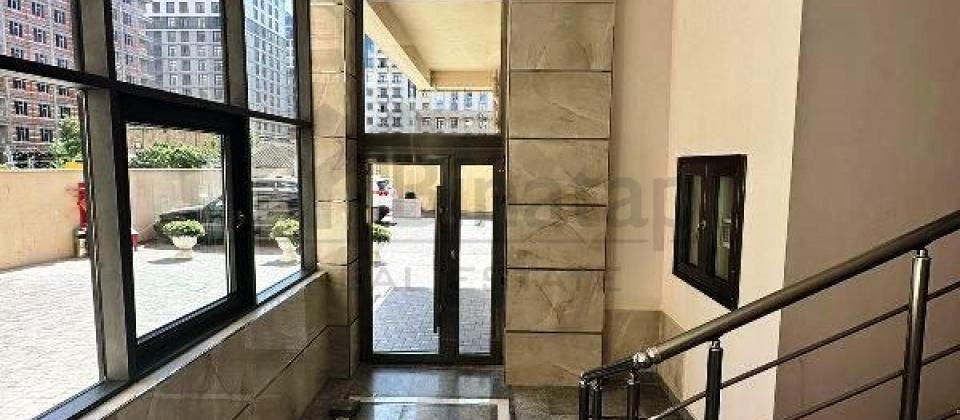 28 May m/s yaxın məsafədə 4 otaqlı mənzil satılır/210 kv.m. - 9