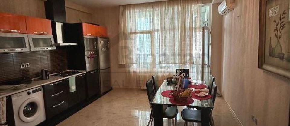 28 May m/s yaxın məsafədə 4 otaqlı mənzil satılır/192 kv.m. - 9