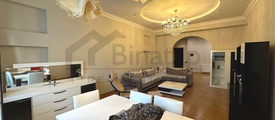 Elmlər Akademiyası, Musabəyov parkının yanında 3 otaqlı mənzil satılır/128 kv.m. - 2