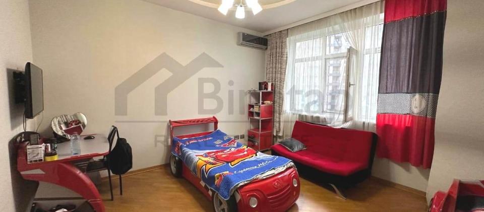 Elmlər Akademiyası, Musabəyov parkının yanında 3 otaqlı mənzil satılır/128 kv.m. - 6