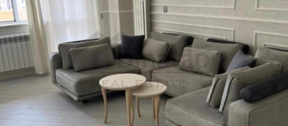 Azadlıq prospekti, Neftçi baza və Ağ Çiçəyimin yanında 2 otaqlı mənzil satılır/115 kv.m. - 2