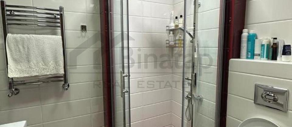 Tbilisi prospekti, 8 Noyabr m/s yaxın 2 otaqlı mənzil satılır/50 kv.m. - 9