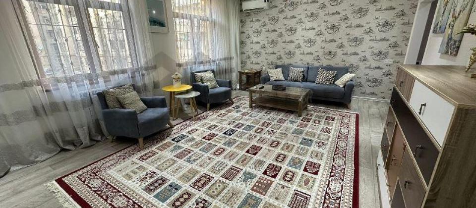 Bayıl, Yarat Müasir İncəsənət Mərkəzinin yanında 4 otaqlı mənzil satılır/137 kv.m. - 2