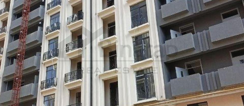 Bakı Sağlamlıq mərkəzinin yanında 2 otaqlı mənzil satılır/73 kv.m. - 2