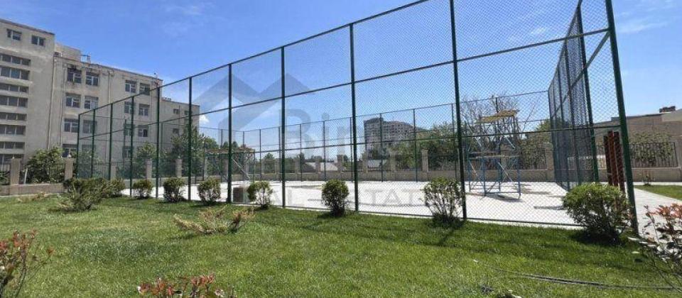 7 ci mkrn'da, Azadlıq Prospekti m/s yaxın 2 otaqlı mənzil satılır/60 kv.m. - 2