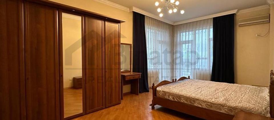 28 May m/s yanında 4 otaqlı mənzil satılır/221 kv.m. - 3