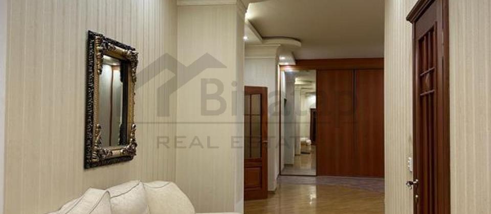 28 May m/s yanında 4 otaqlı mənzil satılır/221 kv.m. - 9