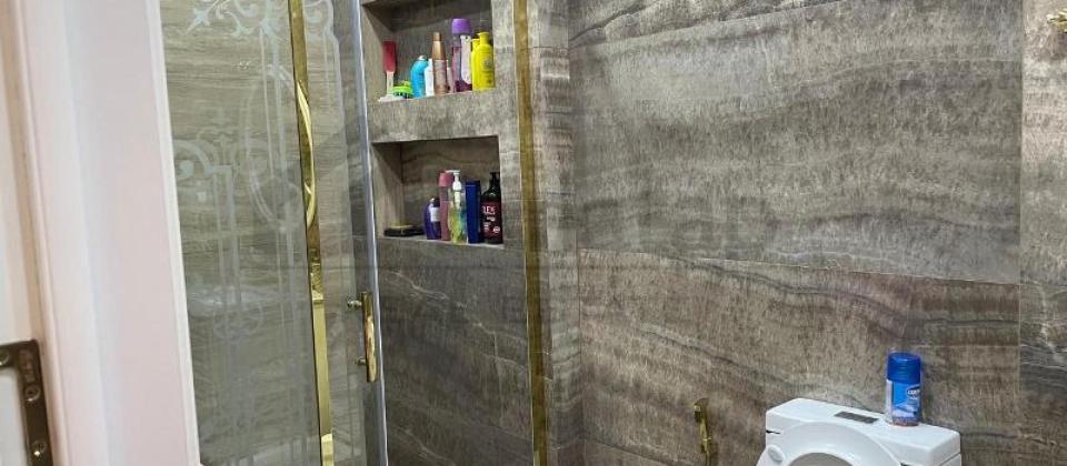 Tibb Universitetinin yanında 4 otaqlı mənzil satılır/205 kv.m. - 12