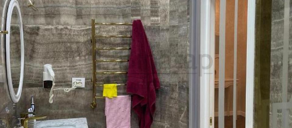 Tibb Universitetinin yanında 4 otaqlı mənzil satılır/205 kv.m. - 13