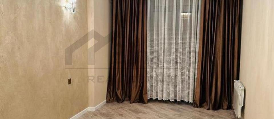 İnqlab, Elegant Residence də 2 otaqlı mənzil satılır/80 kv.m. - 2