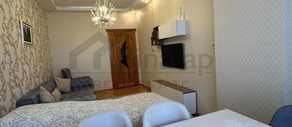 Heydər Əliyev mərkəzinin yanıda 2 otaqlı mənzil satılır/93.3 kv.m. - 3