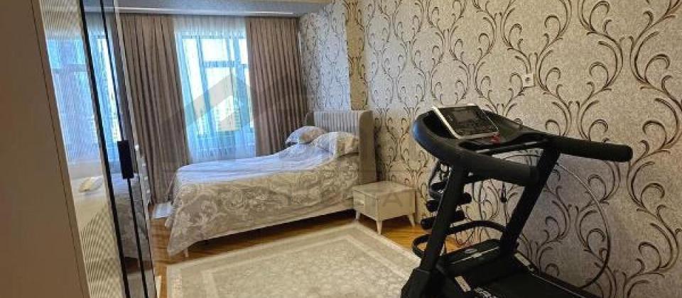 Heydər Əliyev mərkəzinin yanıda 2 otaqlı mənzil satılır/93.3 kv.m. - 6