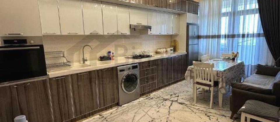 Heydər Əliyev mərkəzinin yanıda 2 otaqlı mənzil satılır/93.3 kv.m. - 8