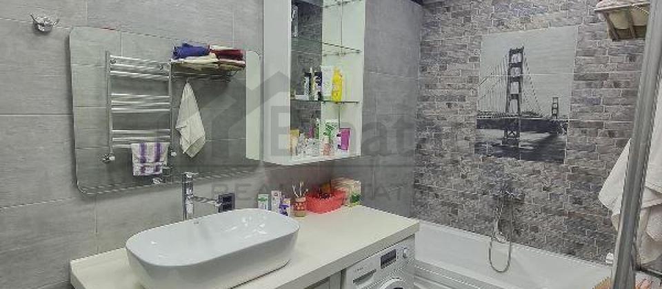 9cu mkrn, Zərifə Əliyeva parkının yanında 3 otaqlı mənzil satılır/126 kv.m. - 12