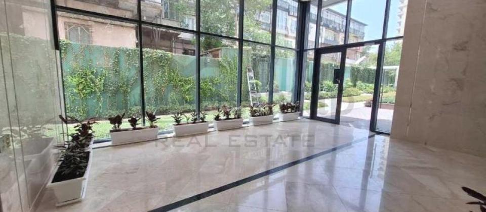 Bayıl, Dünya Göz klinikasının yanında 2 otaqlı mənzil satılır/55.5 kv.m. - 2