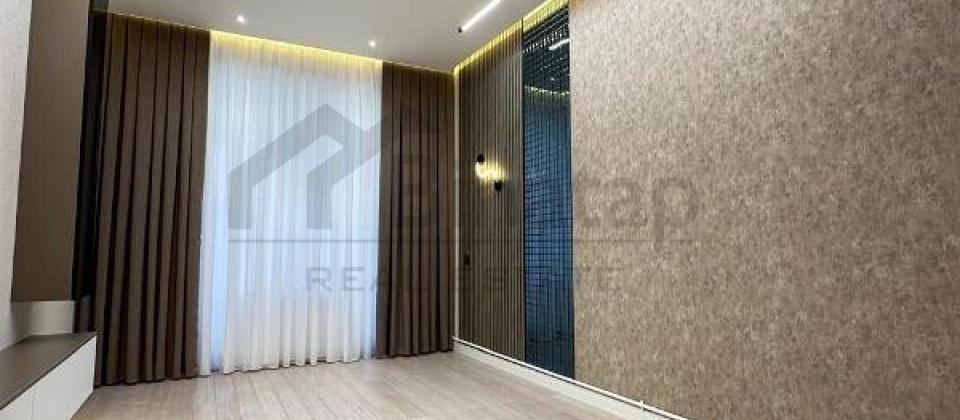 Olimpik Star və Niaqara restoranının yanında 2 otaqlı mənzil satılır/62 kv.m. - 2